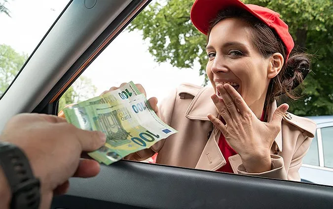 PublicAgent – Mia Moone Shy waitress needs more than tips